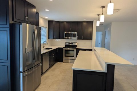 Снять в аренду виллу или дом в Сент-Питерсберг, Флорида 1 комната, 106.28м2, № 1877026 - фото 6