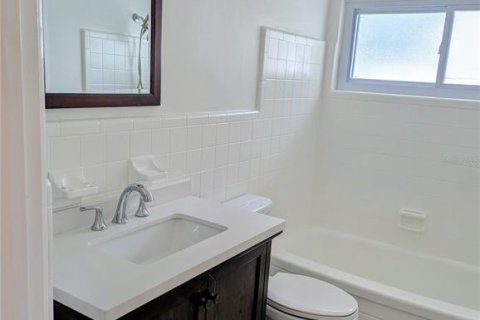 Снять в аренду виллу или дом в Сент-Питерсберг, Флорида 1 комната, 106.28м2, № 1877026 - фото 9