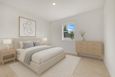 House in Miami, Florida 5 bedrooms, 281.77 sq.m. № 1921128 - photo 20