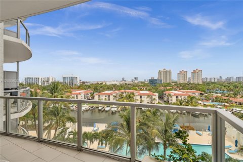 Condominio en venta en Aventura, Florida, 3 dormitorios, 126.53 m2 № 2066628 - foto 18