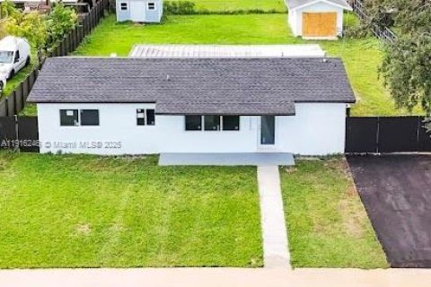 Casa en venta en Homestead, Florida, 3 dormitorios, 94.02 m2 № 1970936 - foto 1