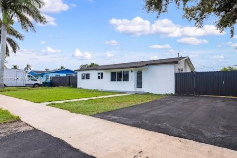 Casa en venta en Homestead, Florida, 3 dormitorios, 94.02 m2 № 1970936 - foto 7