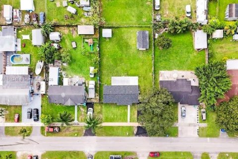 Casa en venta en Homestead, Florida, 3 dormitorios, 94.02 m2 № 1970936 - foto 9