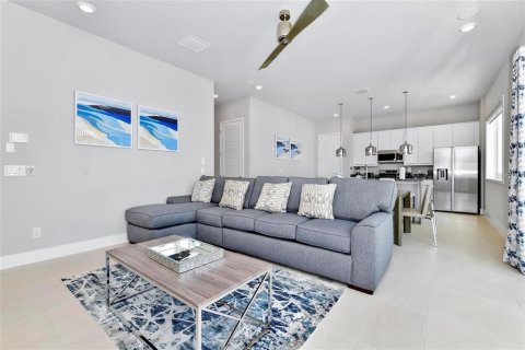 Copropriété à vendre à Four Corners, Floride: 3 chambres, 139.35 m2 № 2419937 - photo 3