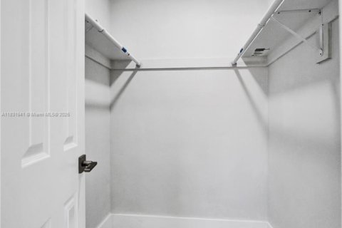 Casa en venta en Dania Beach, Florida, 3 dormitorios, 139.73 m2 № 1809221 - foto 13