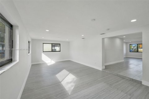 Casa en venta en Dania Beach, Florida, 3 dormitorios, 139.73 m2 № 1809221 - foto 5