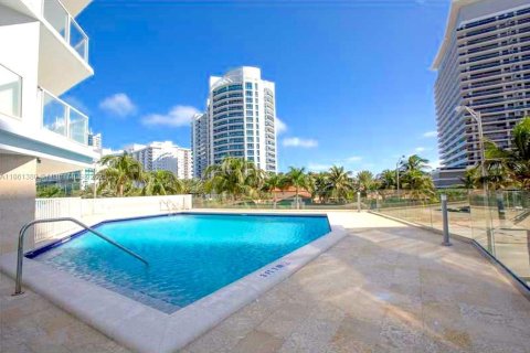 Condominio en venta en Miami Beach, Florida, 2 dormitorios, 94.76 m2 № 1892130 - foto 25