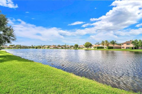 House in Weston, Florida 3 bedrooms, 131.55 sq.m. № 1944112 - photo 3