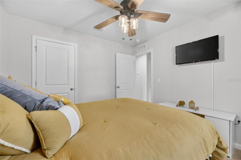 Villa ou maison à vendre à Zephyrhills, Floride: 4 chambres, 176.05 m2 № 1900004 - photo 29