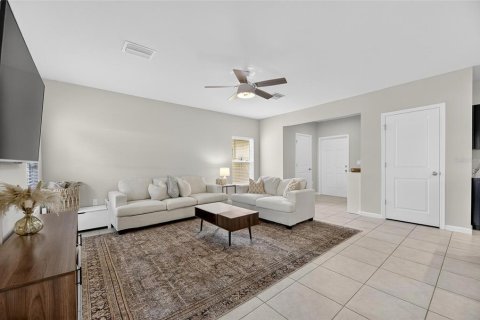 Villa ou maison à vendre à Zephyrhills, Floride: 4 chambres, 176.05 m2 № 1900004 - photo 8