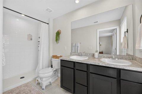 Villa ou maison à vendre à Zephyrhills, Floride: 4 chambres, 176.05 m2 № 1900004 - photo 23