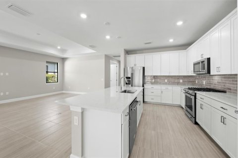 Villa ou maison à vendre à North Port, Floride: 2 chambres, 195.65 m2 № 1573694 - photo 12