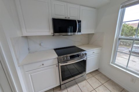 Copropriété à louer à Sarasota, Floride: 2 chambres, 106 m2 № 2384178 - photo 11