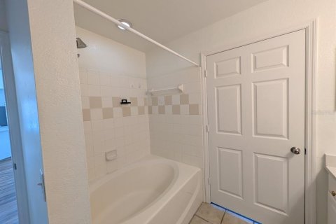 Copropriété à louer à Sarasota, Floride: 2 chambres, 106 m2 № 2384178 - photo 18