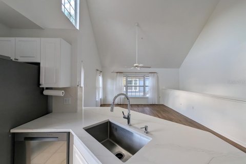 Copropriété à louer à Sarasota, Floride: 2 chambres, 106 m2 № 2384178 - photo 15