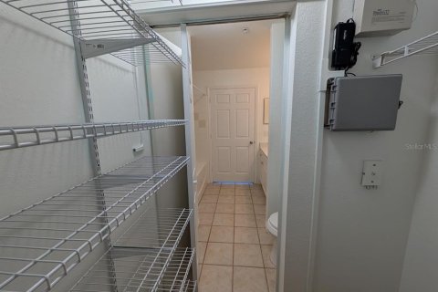 Copropriété à louer à Sarasota, Floride: 2 chambres, 106 m2 № 2384178 - photo 30