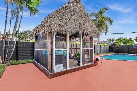 Casa en venta en Miami Lakes, Florida, 3 dormitorios, 155.43 m2 № 1968184 - foto 22