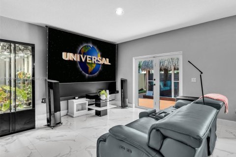 Casa en venta en Miami Lakes, Florida, 3 dormitorios, 155.43 m2 № 1968184 - foto 17