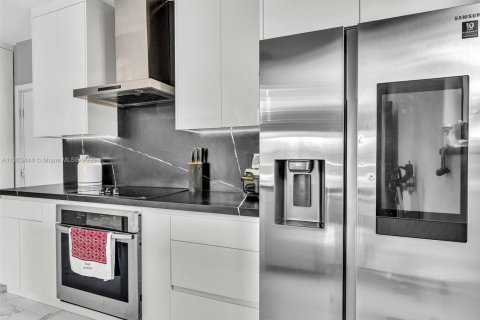 Casa en venta en Miami Lakes, Florida, 3 dormitorios, 155.43 m2 № 1968184 - foto 15