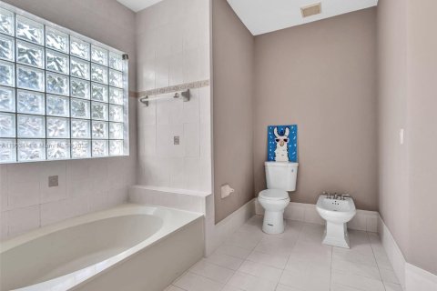 Casa en venta en Miami Lakes, Florida, 3 dormitorios, 155.43 m2 № 1968184 - foto 30