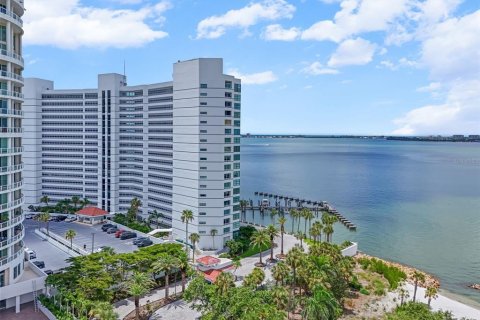 Condominio en venta en Sarasota, Florida, 3 dormitorios, 215.07 m2 № 1880993 - foto 2