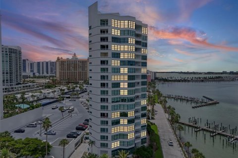Condominio en venta en Sarasota, Florida, 3 dormitorios, 215.07 m2 № 1880993 - foto 1