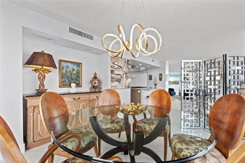 Condominio en venta en Sarasota, Florida, 3 dormitorios, 215.07 m2 № 1880993 - foto 24
