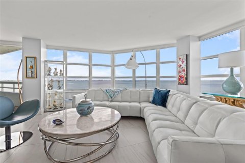 Condominio en venta en Sarasota, Florida, 3 dormitorios, 215.07 m2 № 1880993 - foto 18