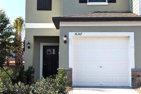 Townhouse in Zephyrhills, Florida 2 bedrooms, 143.16 sq.m. № 2359222