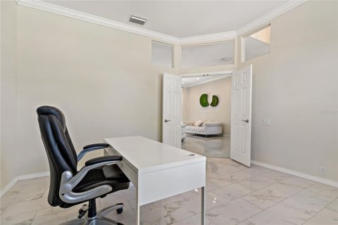 House in Wesley Chapel, Florida 4 bedrooms, 252.69 sq.m. № 1841622 - photo 7