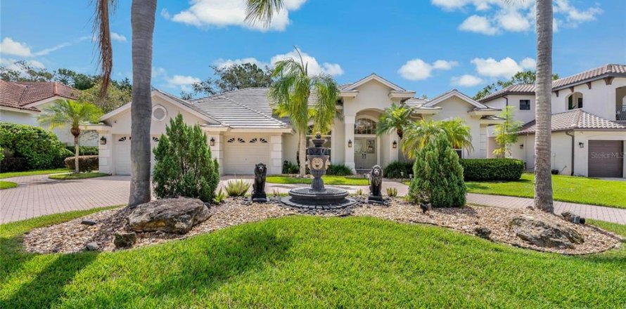 House in Wesley Chapel, Florida 4 bedrooms, 252.69 sq.m. № 1841622