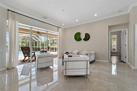 House in Wesley Chapel, Florida 4 bedrooms, 252.69 sq.m. № 1841622 - photo 9