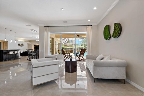 House in Wesley Chapel, Florida 4 bedrooms, 252.69 sq.m. № 1841622 - photo 8