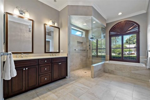 House in Wesley Chapel, Florida 4 bedrooms, 252.69 sq.m. № 1841622 - photo 13