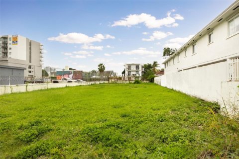 Immobilier commercial à vendre à Miami, Floride № 2000084 - photo 13