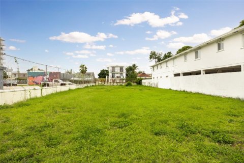Immobilier commercial à vendre à Miami, Floride № 2000084 - photo 12