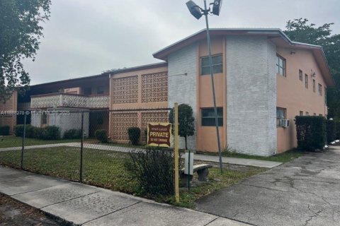 Condo in Miami, Florida  № 1942267 - photo 2