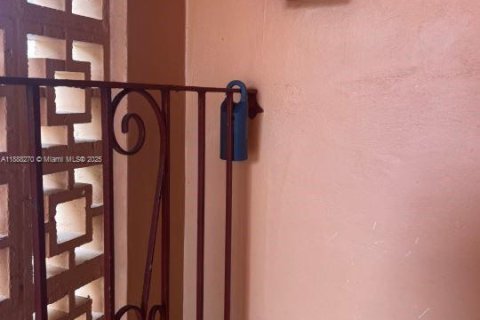 Condo in Miami, Florida  № 1942267 - photo 6
