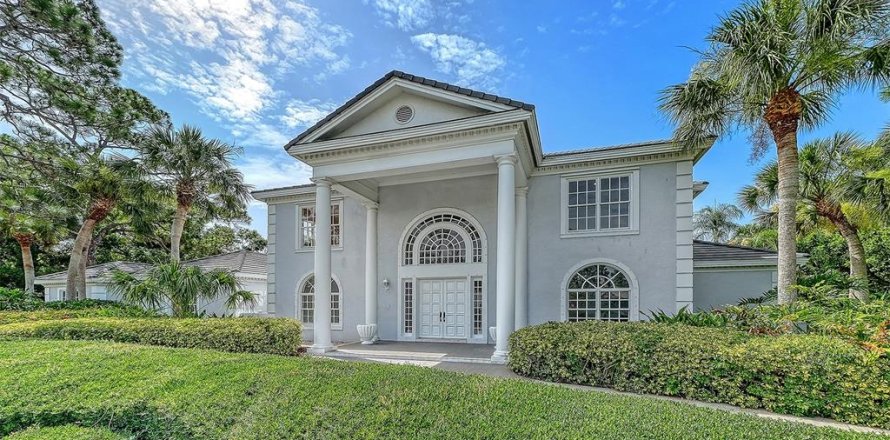 House in Osprey, Florida 5 bedrooms, 556.11 sq.m. № 2167574