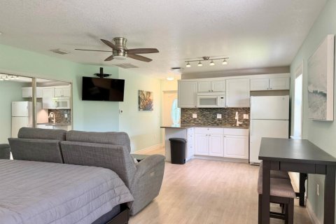 Commercial property in Jupiter, Florida 1 bedroom, 65.03 sq.m. № 2082978 - photo 5