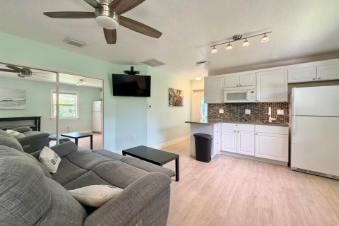 Commercial property in Jupiter, Florida 1 bedroom, 65.03 sq.m. № 2082978 - photo 15