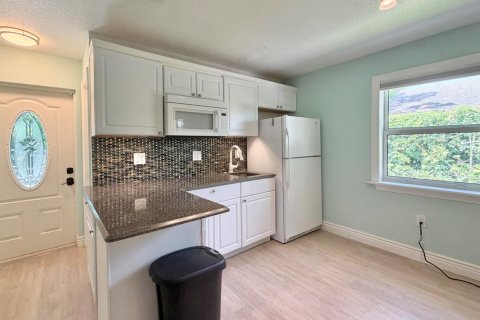 Commercial property in Jupiter, Florida 1 bedroom, 65.03 sq.m. № 2082978 - photo 17