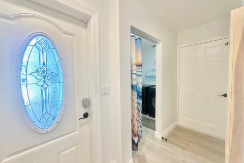 Commercial property in Jupiter, Florida 1 bedroom, 65.03 sq.m. № 2082978 - photo 3