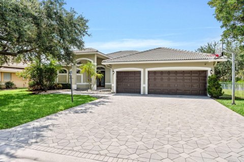 Villa ou maison à Parkland, Floride 5 chambres, 239.78 m2 № 2348703