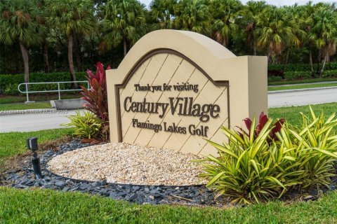Condo in Pembroke Pines, Florida, 1 bedroom  № 1785847 - photo 11