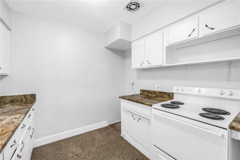 Appartement à louer à Saint Petersburg, Floride: 2 chambres, 72.46 m2 № 2403491 - photo 12