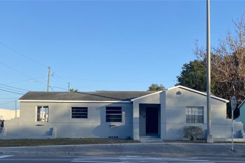 House in Saint Petersburg, Florida 4 bedrooms, 179.77 sq.m. № 2098737 - photo 18