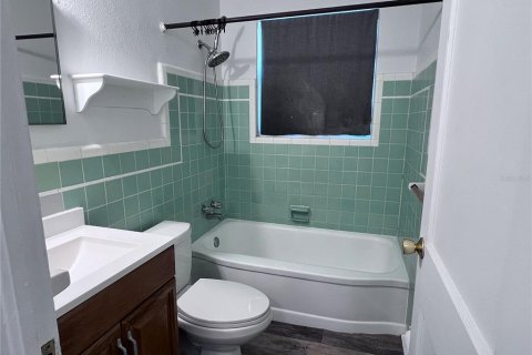 House in Saint Petersburg, Florida 4 bedrooms, 179.77 sq.m. № 2098737 - photo 26