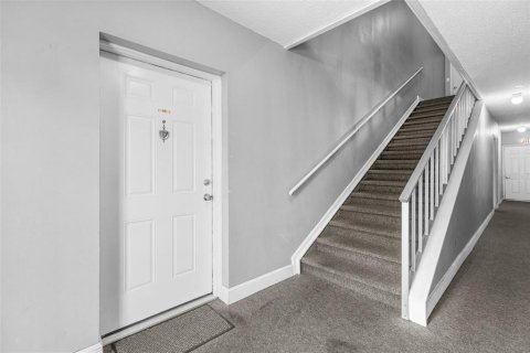Condo in Tampa, Florida, 2 bedrooms  № 1746341 - photo 1