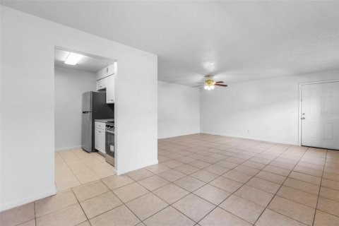 Condo in Tampa, Florida, 2 bedrooms  № 1746341 - photo 4